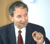 Leo A. Nefiodow hielt in Altdorf eine öffentlichen Vorlesung der INUA über Konjunktur und Wirtschaft Leo A. Nefiodow hielt in Altdorf eine öffentlichen Vorlesung der INUA über Konjunktur und Wirtschaft