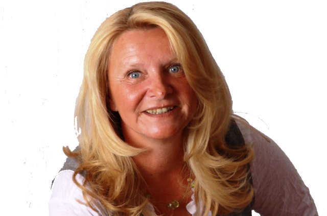 Heike Werning ist zertifizierter Hypnose-Coach und begleitet ihre Klienten bei den verschiedensten A Heike Werning ist zertifizierter Hypnose-Coach und begleitet ihre Klienten bei den verschiedensten A