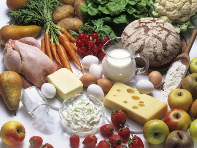 Bildzeile: Qualitativ hochwertiges Eiweißsteckt z. B. in Eiern, Quark, Joghurt und anderen Milchprod