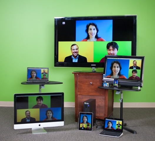 Bildunterschrift: Videokonferenzen per Internet mit verschiedensten Endgeräten und beliebig vielen T Bildunterschrift: Videokonferenzen per Internet mit verschiedensten Endgeräten und beliebig vielen T