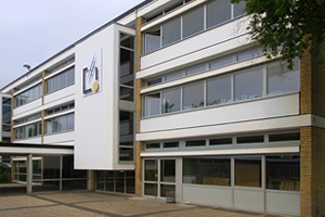 Fassade mit ISO-Shadow Gläsern