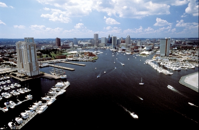 Der Inner Harbor von Baltimore in Maryland ist ein beliebtes Kreuzfahrtziel