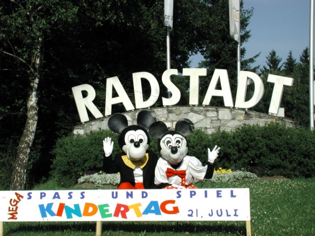 Ende Juli ist es wieder so weit, das Kinderfest in Radstadt, das größte Kinderfest im Salzburgerland Ende Juli ist es wieder so weit, das Kinderfest in Radstadt, das größte Kinderfest im Salzburgerland