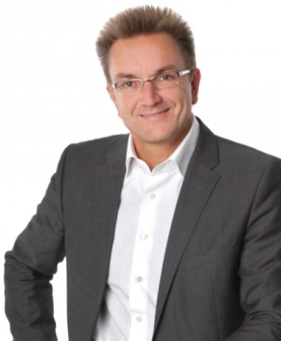 Dr. Heinz Raufer, Aufsichtsrat der Paessler AG Dr. Heinz Raufer, Aufsichtsrat der Paessler AG