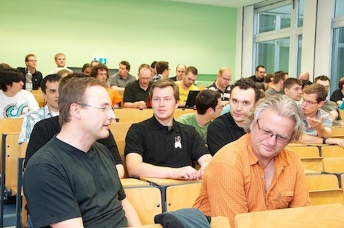 Hacking on Stage mit Java Rock Star Adam Bien an der Ing.-Schule Kassel Hacking on Stage mit Java Rock Star Adam Bien an der Ing.-Schule Kassel