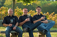 Glückliche Sieger: Axel Gerst (Geschäftsführer),Thomas Beyl (Vorstandvorsitzender) und Andreas Reich Glückliche Sieger: Axel Gerst (Geschäftsführer),Thomas Beyl (Vorstandvorsitzender) und Andreas Reich