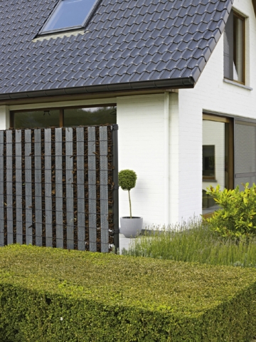 Hingucker im Garten: Mit den Design-Elementen von Betafence können Gartenbesitzer ihren Zaun individ Hingucker im Garten: Mit den Design-Elementen von Betafence können Gartenbesitzer ihren Zaun individ