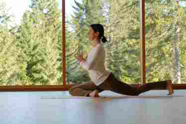 Yoga im DAS KRONTHALER