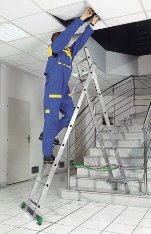 Mehrzweckleiter mit Treppenanpassung von eurostyl.de Mehrzweckleiter mit Treppenanpassung von eurostyl.de