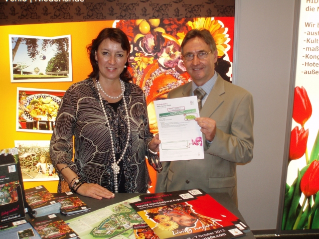 Gutes Teamwork geht weiter: FLORIADE-Verkaufsmanagerin Silke Schnock und Manfred Krause vom NWO freu Gutes Teamwork geht weiter: FLORIADE-Verkaufsmanagerin Silke Schnock und Manfred Krause vom NWO freu