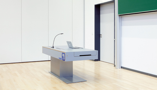 Der neue Medientisch in der Ostfalia Hochschule