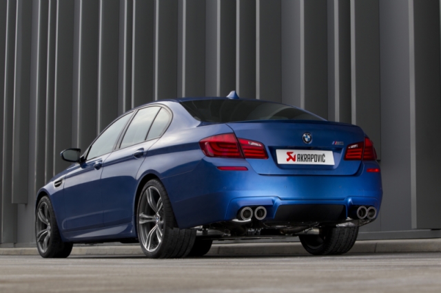Akrapovic Titanauspuff für BMW M5 (F10)
