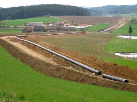 72 Kilometer lang ist die Trasse der SDW Pipeline, einer Loopleitung, die parallel zur bestehenden M 72 Kilometer lang ist die Trasse der SDW Pipeline, einer Loopleitung, die parallel zur bestehenden M