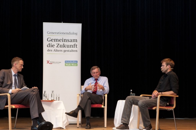 Ralf Müller-Schmid, Leiter DRadio Wissen, Alois Glück, CSU, und Wolfgang Gründinger, SPD und Piraten
