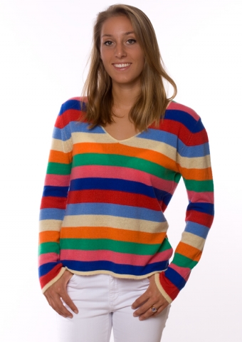 Für den Sommer 2013 können sich Frauen auf federleichte Cashmere-Pullis in poppigen Farben freuen