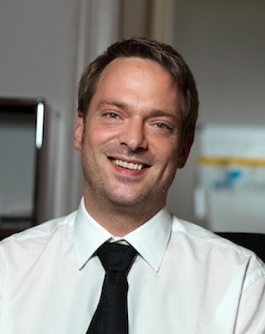 Webinarleiter Florian Vogler Webinarleiter Florian Vogler