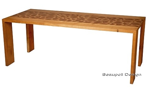 Außergewöhnlicher Holztisch - Esstisch, beispielloses Kunstmöbel Außergewöhnlicher Holztisch - Esstisch, beispielloses Kunstmöbel