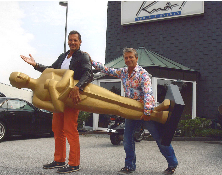 Ralf Möller und Eventprofi Jens Knör wollen mit neuem Couching-Konzept in Zukunft viel bewegen. Ralf Möller und Eventprofi Jens Knör wollen mit neuem Couching-Konzept in Zukunft viel bewegen.