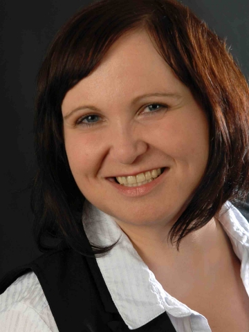 Kathrin Hamann, PR-Beraterin bei ELEMENT C Kathrin Hamann, PR-Beraterin bei ELEMENT C