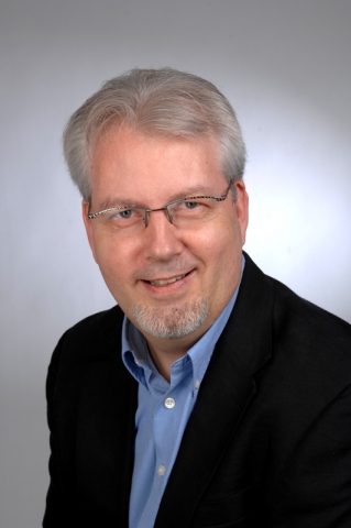 Der Experte für präventive Medizin und Stressmanagement Dr. Olaf Kron referiert im Atrium Hotel Main Der Experte für präventive Medizin und Stressmanagement Dr. Olaf Kron referiert im Atrium Hotel Main