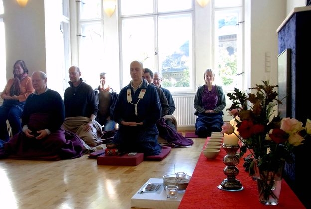 Meditation im Buddhistischen Tor Berlin? den Geist zur Ruhe bringen