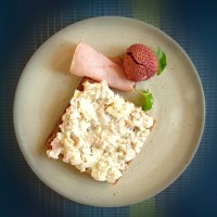 Frischkäse mit Obst, Gemüse, Fleisch, Fisch oder Ei – speziell für Frauen in den Wechseljahren