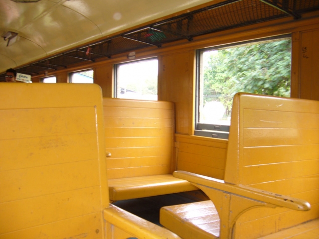 Reisen Sie gerne in der Holzklasse? Reisen Sie gerne in der Holzklasse?