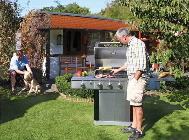 Grillen mit Gas ist eine saubere Angelegenheit Grillen mit Gas ist eine saubere Angelegenheit
