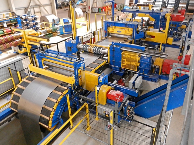 Die neue Hochleistungs-Spaltanlage von GEORG bandanlagen ermöglicht bei Delta-Stahl das Schneiden vo Die neue Hochleistungs-Spaltanlage von GEORG bandanlagen ermöglicht bei Delta-Stahl das Schneiden vo