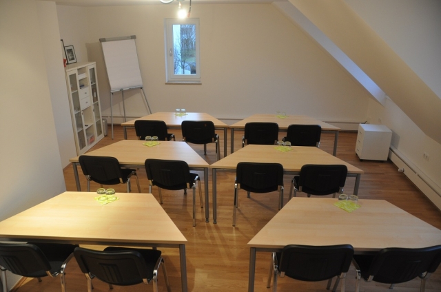 Blick in den Tagungsraum der FQL Akademie Blick in den Tagungsraum der FQL Akademie