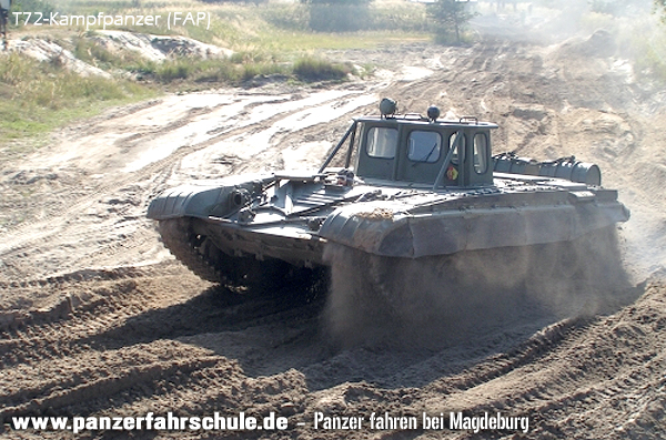T-72 Kettenpanzer von www.panzerfahrschule.de T-72 Kettenpanzer von www.panzerfahrschule.de
