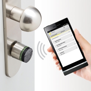 Türenöffnen mit dem Handy. AirKey bietet hohen Komfort und eine sichereÜbertragung der Zutrittsberec