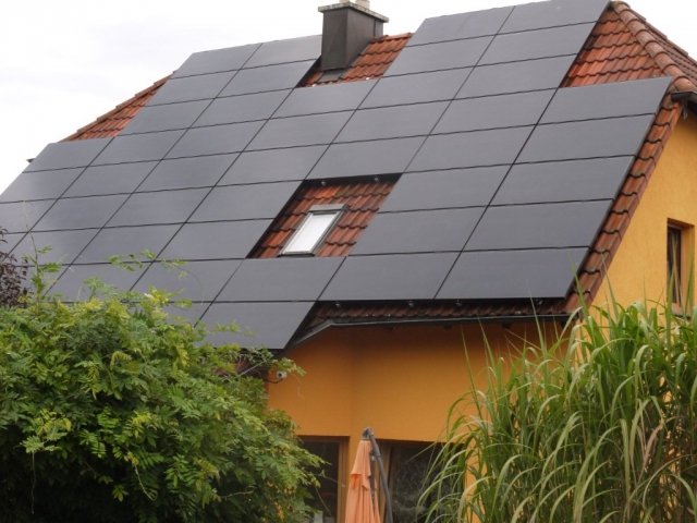 SunPower erzeugt mehr Strom für das Haus und Wärmepumpe SunPower erzeugt mehr Strom für das Haus und Wärmepumpe