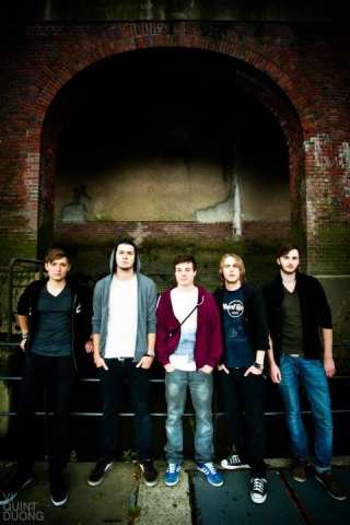 Die Bandmitglieder von ORANGE ATE KID (O8K, v.l.): Kevin Lange? Gitarre, Felix Bunke ? Gesang, Chr Die Bandmitglieder von ORANGE ATE KID (O8K, v.l.): Kevin Lange? Gitarre, Felix Bunke ? Gesang, Chr