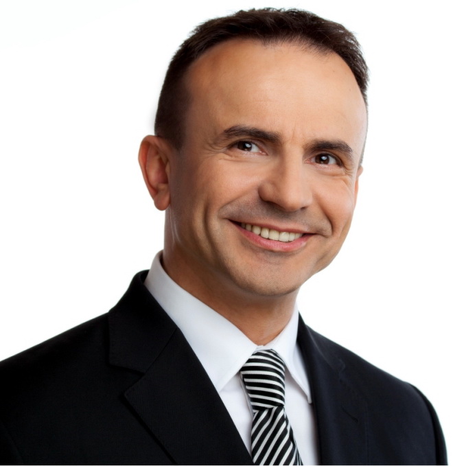 Zukunftsmanager Dr. Pero Micic Zukunftsmanager Dr. Pero Micic
