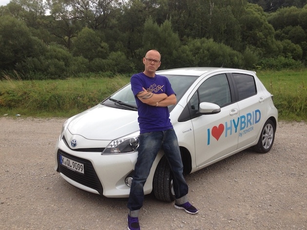 Thomas D von den Fanta-4 ist wieder im Toyota-Hybrid unterwegs Thomas D von den Fanta-4 ist wieder im Toyota-Hybrid unterwegs