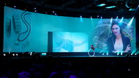 Hochwertiger Magnetschmuck eingebettet in ein Showprogramm der Spitzenklasse