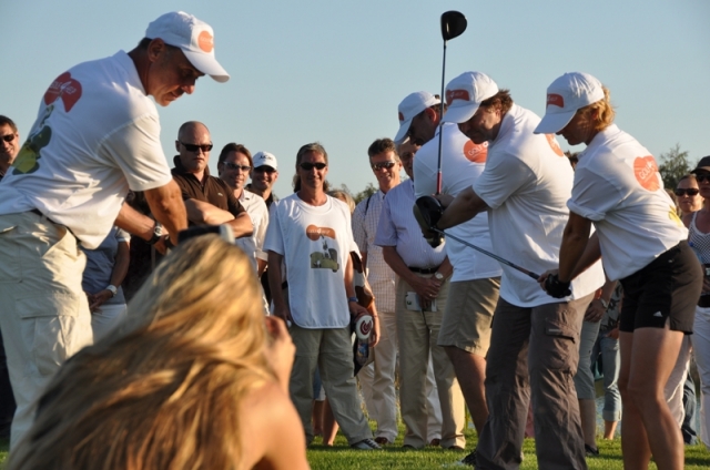 Tolle Aussichten für 2012: Beim Benefiz-Turnier Golf4Help 2011 wurden 95.650 Euro Spendengelder ersp