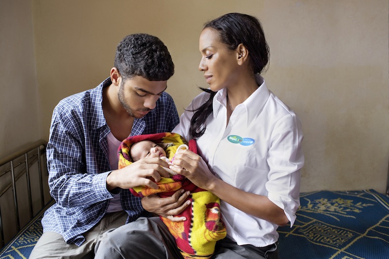Barbabra und Noah Becker für Pampers/UNICEF in Laos Barbabra und Noah Becker für Pampers/UNICEF in Laos