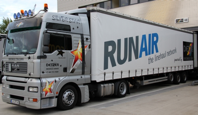Auch optisch auf den Straßen präsent: Die Mitglieder setzen zunehmend LKW mit RUNAIR-Beschriftung au