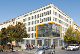Eckansicht des neuen Bürogebäudes in der Schönhauser Allee 112. (Bild: PROJECT Immobilien) Eckansicht des neuen Bürogebäudes in der Schönhauser Allee 112. (Bild: PROJECT Immobilien)