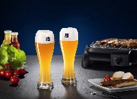 Jedem Barbecue-Grill von SEVERIN liegt ab sofort ein Gutschein für zwei Original LEONARDO-Weizenbier Jedem Barbecue-Grill von SEVERIN liegt ab sofort ein Gutschein für zwei Original LEONARDO-Weizenbier