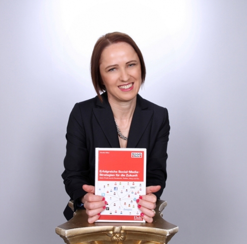 Social-Media-Beraterin Claudia Hilker Social-Media-Beraterin Claudia Hilker