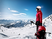 Frau im Schnee 2 (Hochzillertal Kaltenbach)