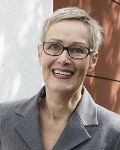 Dipl.-Psychologin Dr. Eva Wlodarek hat das MagicMe-Coaching entwickelt Dipl.-Psychologin Dr. Eva Wlodarek hat das MagicMe-Coaching entwickelt