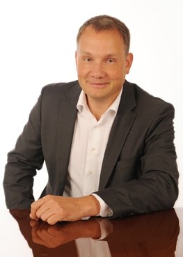 Thomas Kurz, Territory Manager D/A/CH KEMP Technologies Thomas Kurz, Territory Manager D/A/CH KEMP Technologies