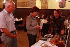 Verkostung bei Miriam Hilser von Cosbaris. (c) Andreas Neustadt/Westend-PR