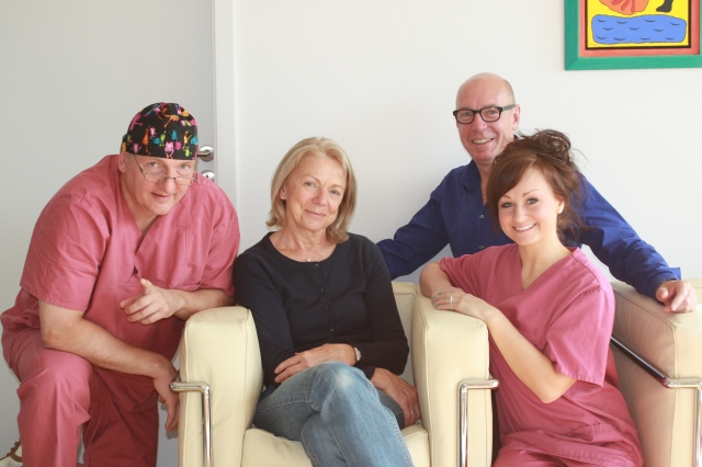 Dr. Zierau&Team nach erfolgter VenaSeal Behandlung im Venenzentrum Rostock