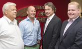 Inhaber Rigo Thiel (2. v. r.) begrüßte  auch Investor Eddy Maas (l.).