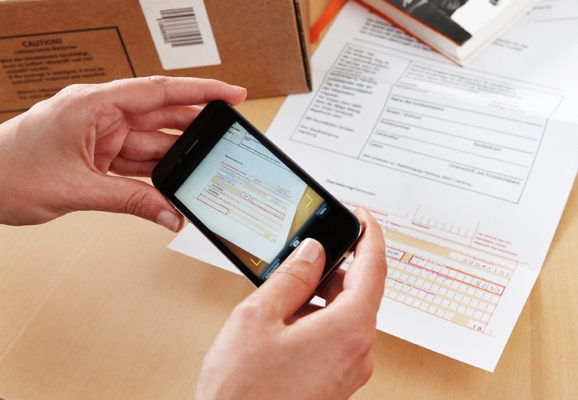Mit der comdirect Banking-App sind jetzt auch Foto-Überweisungen möglich